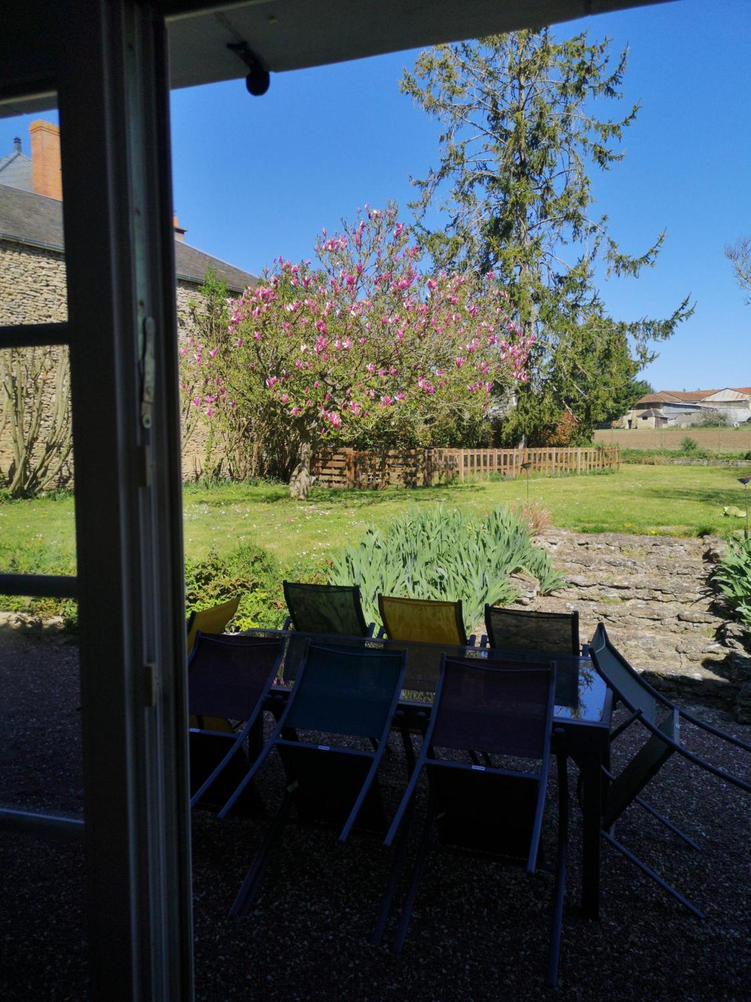 Appartement La Ferme Du Grand Bois à Mouterre-Silly Extérieur photo