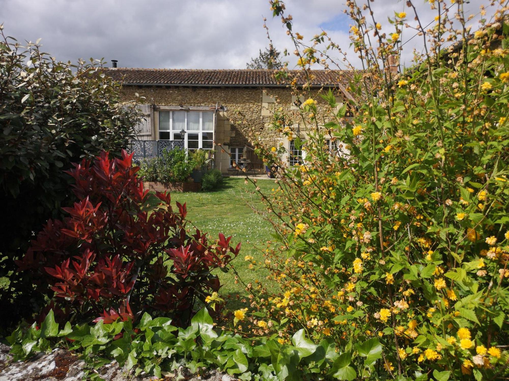 Appartement La Ferme Du Grand Bois à Mouterre-Silly Extérieur photo